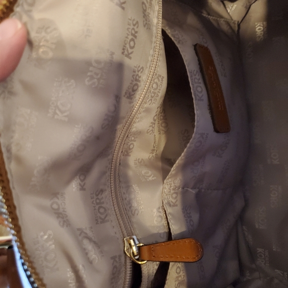 MK purse - Picture 5 of 6